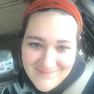 Meet your Posher, Suzanne